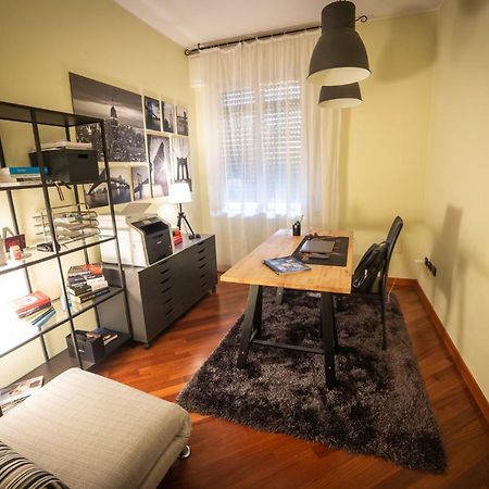 Cinematic Modern Flat, 100 Mt Da Ospedale Διαμέρισμα Ραβένα Εξωτερικό φωτογραφία